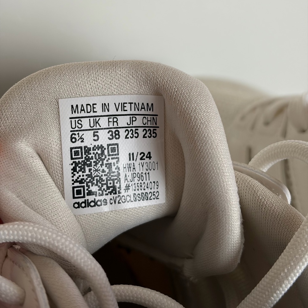 Adidas Ultradream Bold Running Shoes - Cloud White/Yellow Gradient - Women's 6.5 - Picture 12 of 14